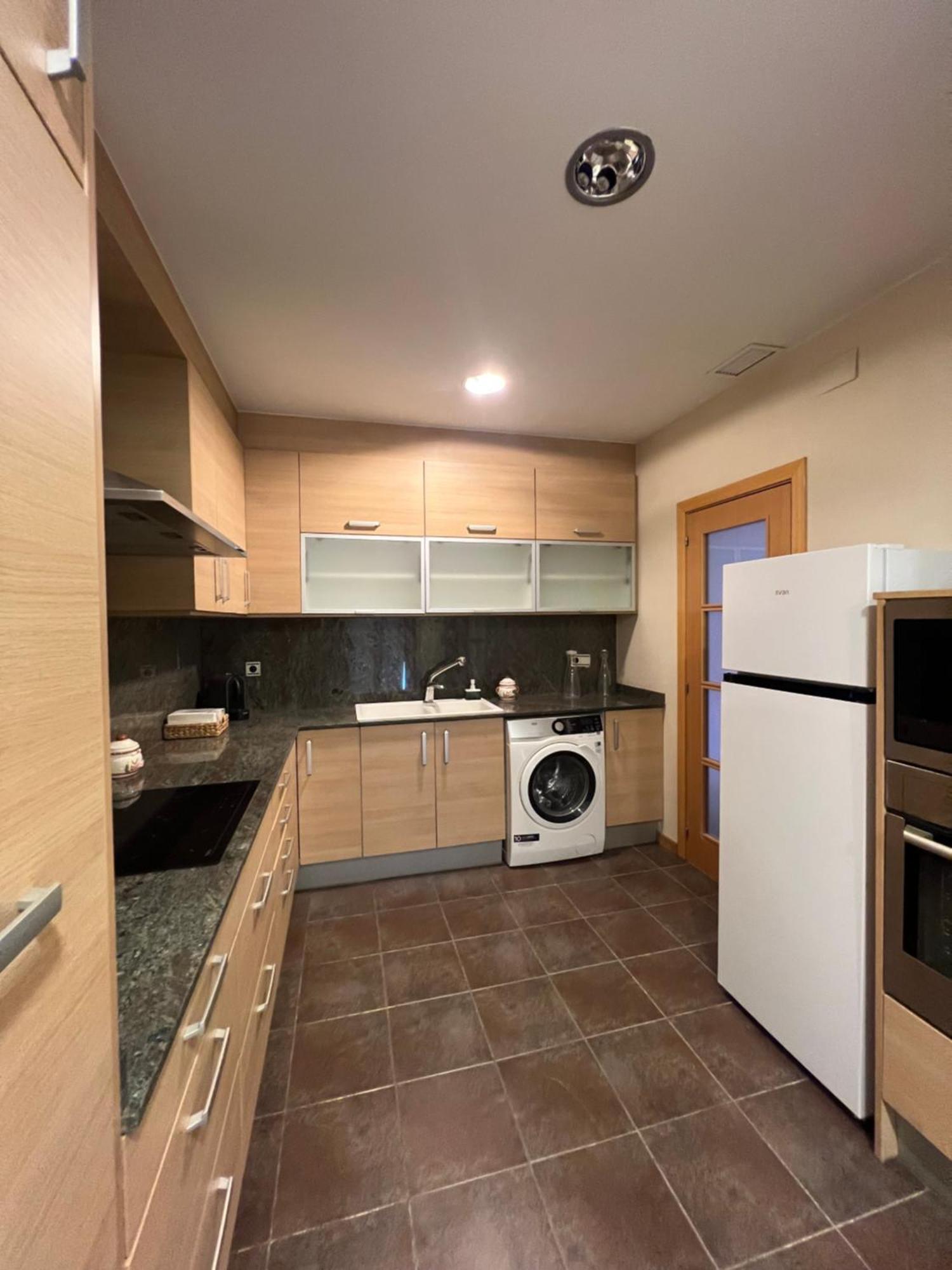Villa Casa Neus, Casa Cerca De Barcelona Sant Feliu de Llobregat Esterno foto